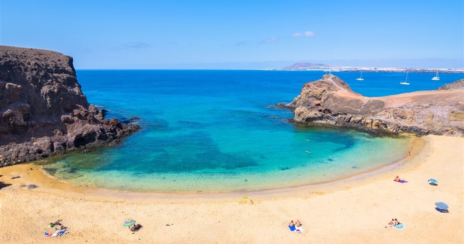 ostrov Lanzarote - pláž Papagayo