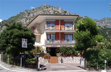 Hotel Villa Grazia ** - Limone sul Garda
