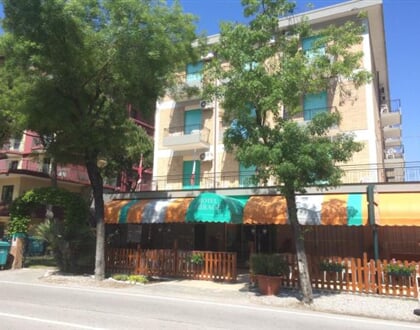 hotel mirage esterno lato