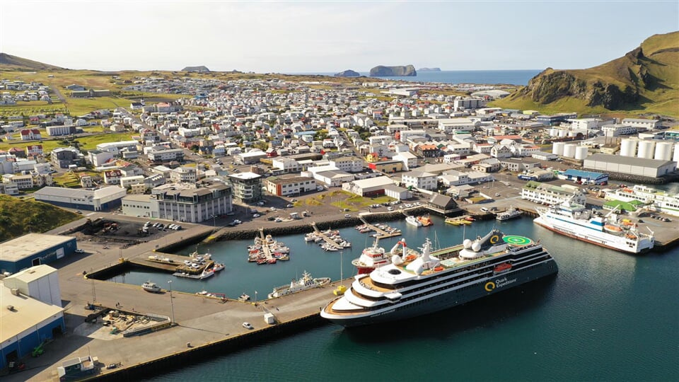 World Explorer Exterior Credit  Lauritz Schönfeld (5)