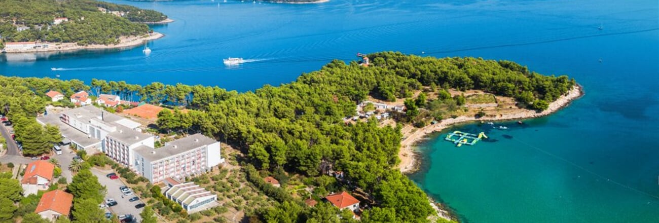 Hotel Hvar top 1 resize 2160 1440 1 1024x683