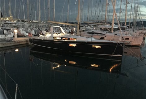 Oceanis 38.1 - Baby Dory
