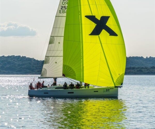 Plachetnice x-Yacht X43 - Xara