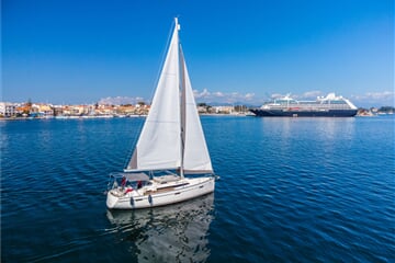 Plachetnice Bavaria 37 Cruiser - Happy Jack