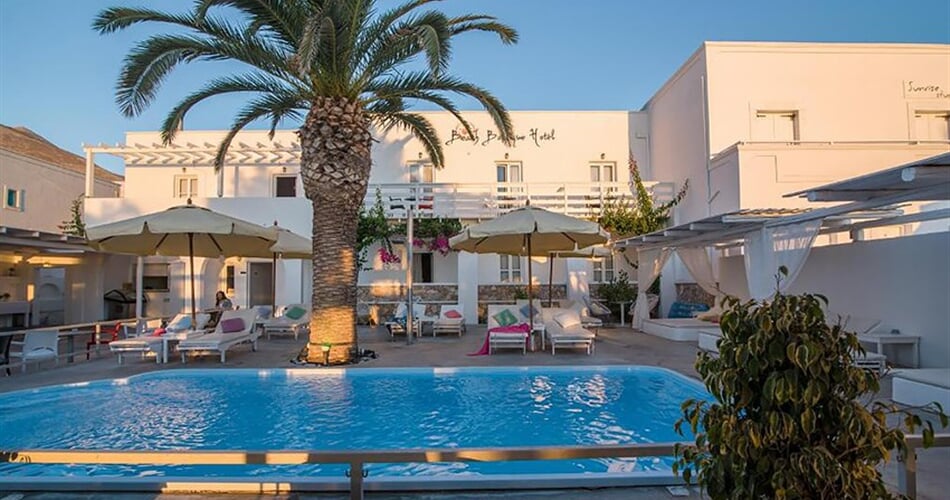 Hotel Beach Boutique: fotografie vybavení exteriérů a interiérů ubytování.