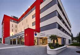 Thermal Hotel Balance, Lenti