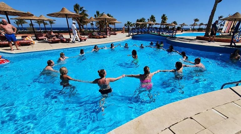 Hotel Bliss Nada Beach Resort: fotografie vybavení exteriérů a interiérů ubytování.