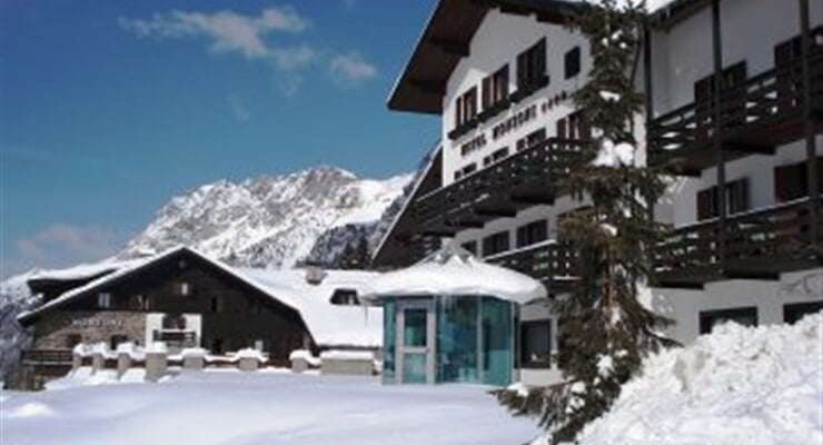Hotel Monzoni, Passo San Pellegrino (2)