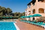 Pohled na bazén, Cala Liberotto, Sardinie