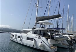 Lagoon 46 - new Lag. 46 Sic. (A/C, WM, Generator, Tender Lift, Inverter)