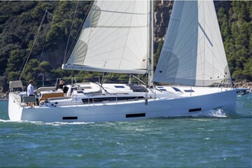 Dufour 430 - TRINITY