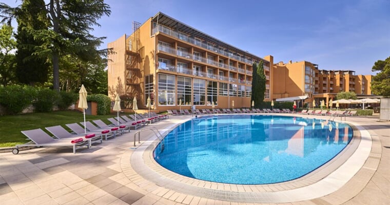 Hotel Umag bazén