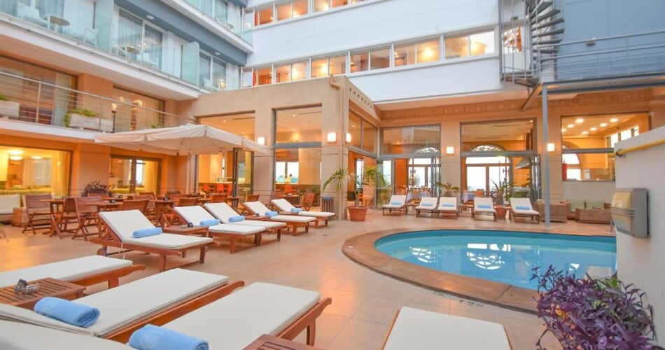 Hotel Ibiscus: fotografie vybavení exteriérů a interiérů ubytování.