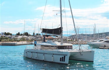 Lagoon 450 - BAROS (AC in salon and cabin + generator)