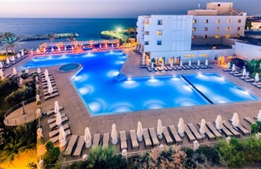 Kyrenia - HOTEL VUNI PALACE
