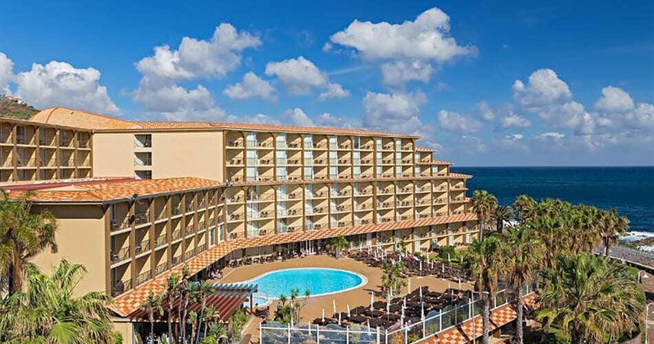 Aparthotel The View Oasis: fotografie vybavení exteriérů a interiérů ubytování.