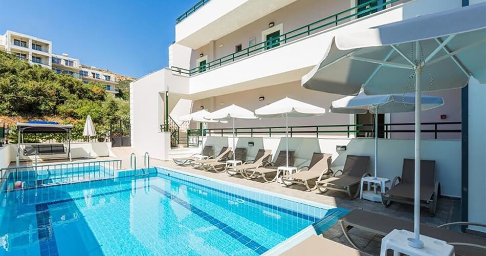 Aparthotel Manos Palace: fotografie vybavení exteriérů a interiérů ubytování.