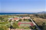 Pohled na resort z dronu, Agrustos, Sardinie