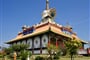 w-Nepal- The Great Drigung Kagyud Lotus Stupa, Hlavní modlitebna, Lumbini-iStock-1136736657