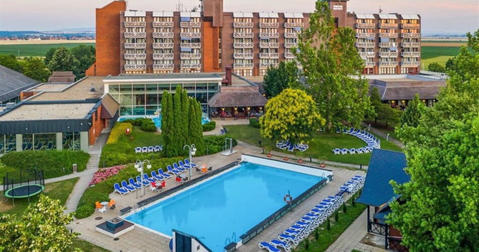 171 Danubius Hotel Bük 2s442 043