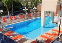 Rimini - Rivazzurra - Hotel COSMOS 3*