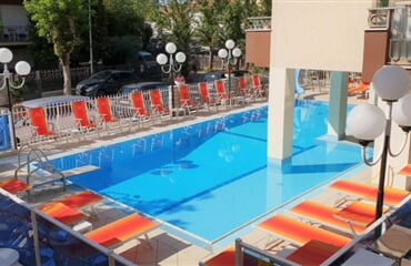 Rimini - Rivazzurra - Hotel COSMOS 3*