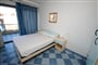 Apt 7a