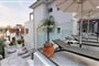 Theros-Stylish-Suites-3