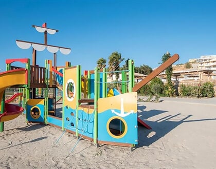 Grand-Blue-Beach-Hotel-8