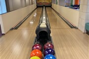 Chill and fun club bowling (2)