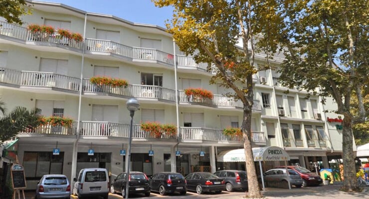 Aparthotel Pineda, Bibione (1)