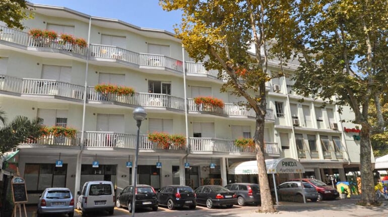 Aparthotel Pineda, Bibione (1)
