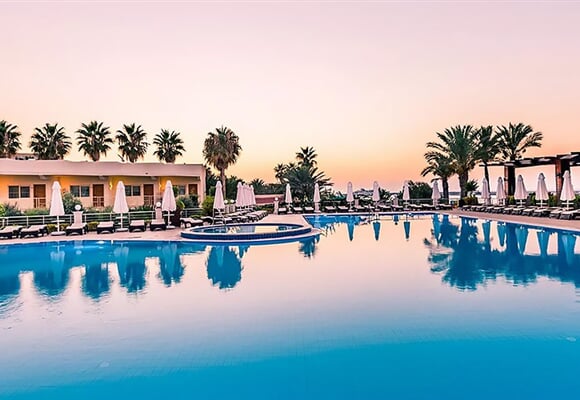 Kyrenia (Girne) - Hotel Vuni Palace
