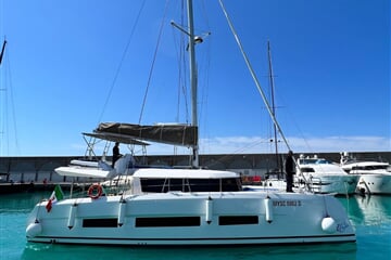 Katamarán Dufour Catamaran 48 - Stella