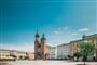 krakow-poland-st-marys-basilica-and-cloth-hall-bui-QF5BKRS