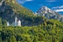 Zámek Neuschwanstein v Bavorských Alpách - poznávací zájezdy do Německa