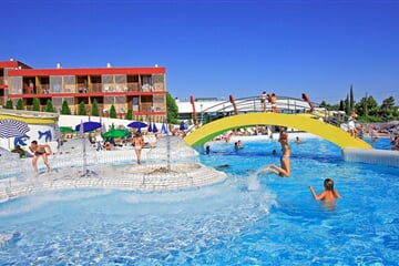 Bol - Bonaca Bluesun Holiday Village ***