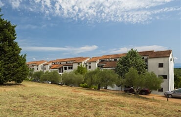 Duga Uvala - Hostin (Roža) apartmány ***