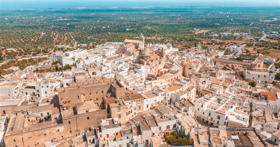 ostuni henrique ferreira LSGRM6m e0o unsplash