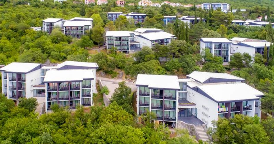 Ad Turres Holiday Resort. pavilony