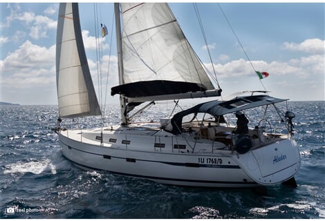 Bavaria Cruiser 50 - Aladar - Solar Panel