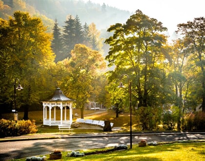 LLJá Altánek a park 038