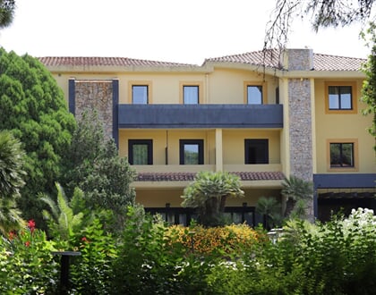 Pohled na hlavní budovu, Arborea, Sardinie