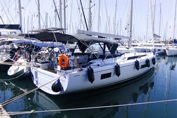 Oceanis 51.1 - ESCAPE (generator, air condition)