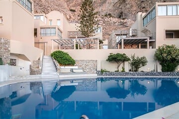 Kamari - Hotel Antinea Suites & Spa