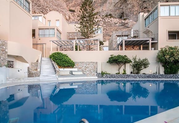Kamari - Hotel Antinea Suites & Spa