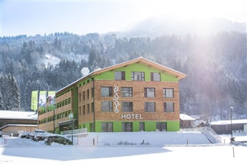 Alpy - Kitzbühel Horen - hotel*** Explorer blízko sjezdovky, welness a skipas v ceně / č.4022