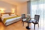Hotel Golden Residence: fotografie vybavení exteriérů a interiérů ubytování.