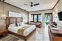 Deluxe Beachfront room Heritage Awali