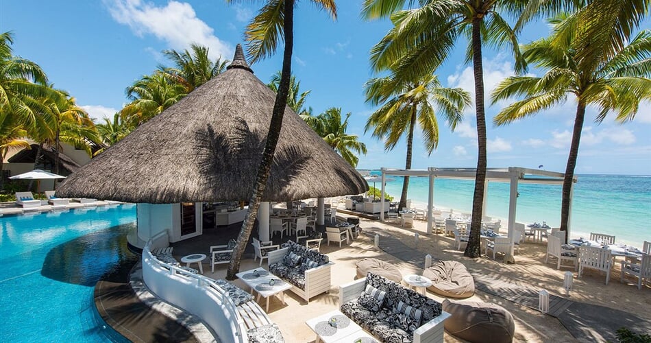 belle mare plage pool